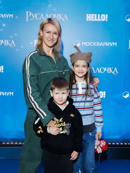 Алекса, Юлианна Караулова, Дарья Мельникова и Лиза Моряк с детьми посетили премьеру шоу в 