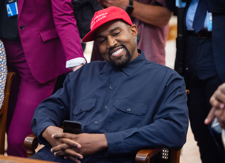 Канье Уэст делится новыми идеями своей предвыборной кампании: христианский TikTok и смеющаяся Анна Винтур Канье Уэст делится новыми идеями своей предвыборной кампании: христианский TikTok и смеющаяся Анна Винтур Звезды,Новости о звездах