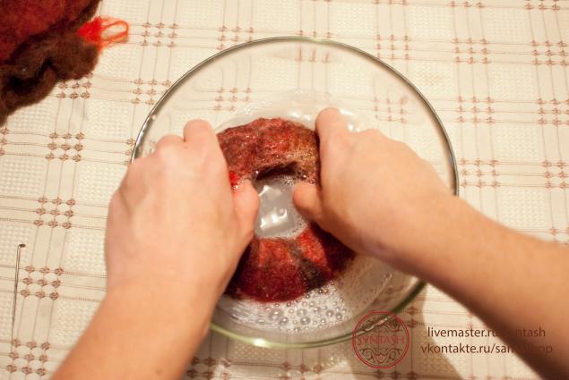 Валяние объемного браслета мастер класс