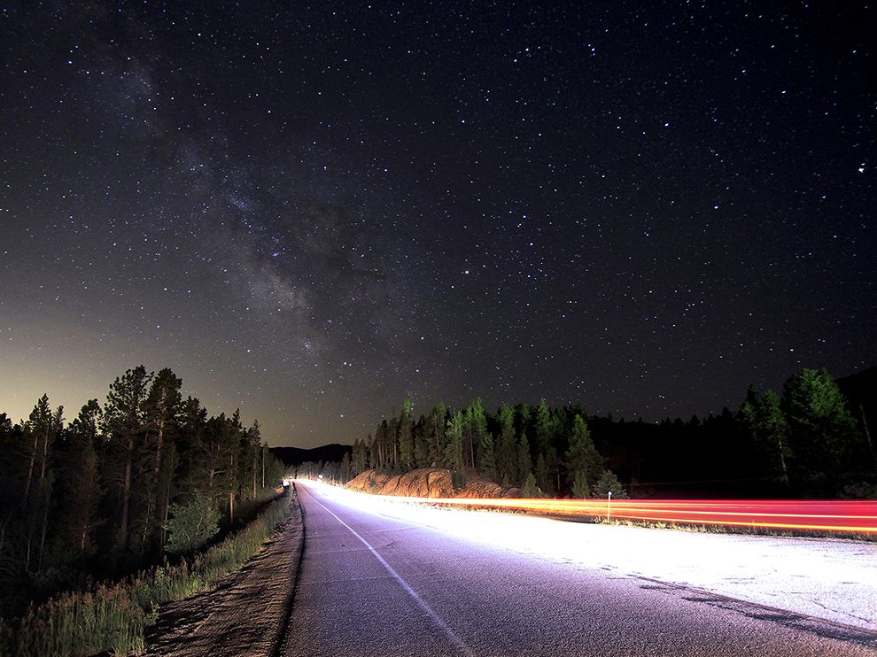 colorado-highway-milky-way_94570_990x742