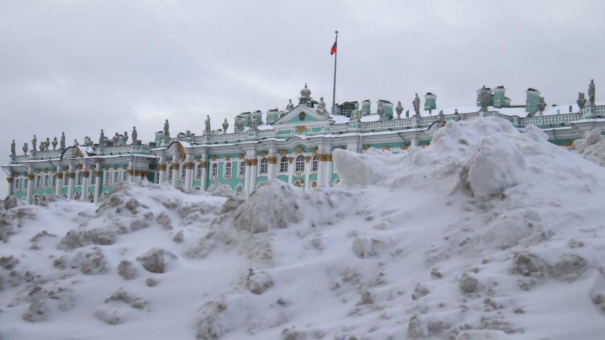 Беглов назвал автомобилистов виновниками неубранного снега в Петербурге