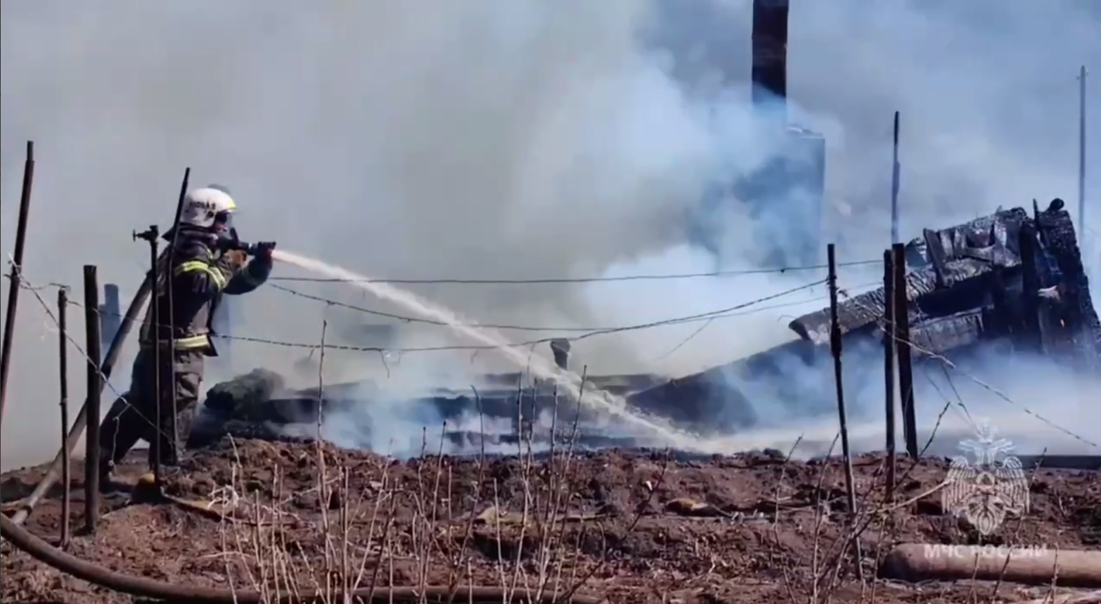 Пожар объял пламенем СНТ «Разведчик недр» в Читинском районе