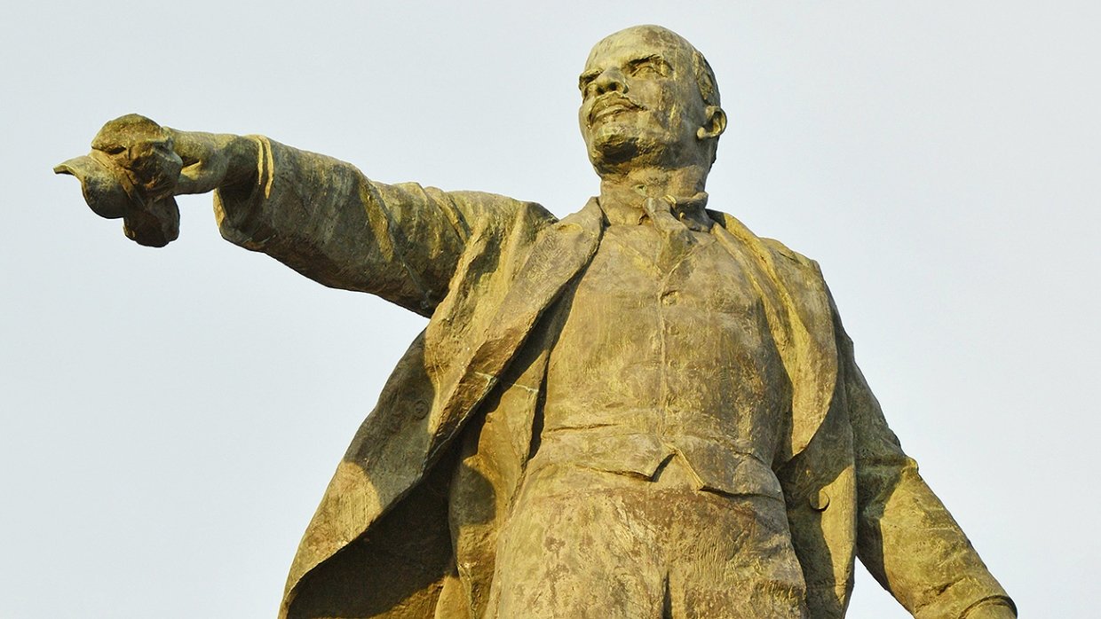 Бронзовый Ленин весом в шесть тонн продан на Украине за рекордную сумму (ФОТО)