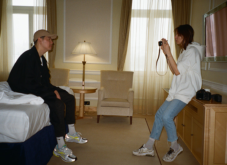 Игры для взрослых: режиссер Евгений Сангаджиев о сериале HAPPY END Игры для взрослых: режиссер Евгений Сангаджиев о сериале HAPPY END Звезды,Интервью