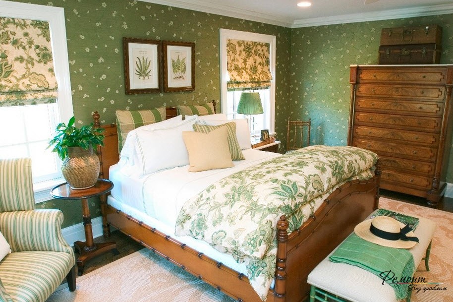 Деревянная мебель в спальне