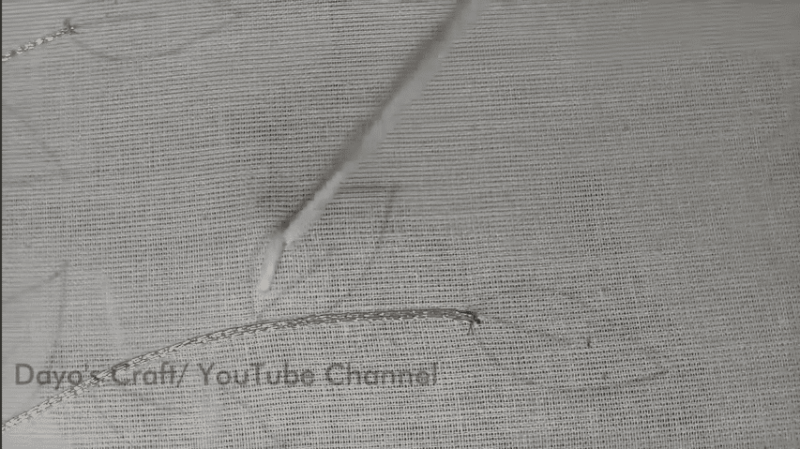 Простая техника красочной объёмной вышивки на одежде вдохновение