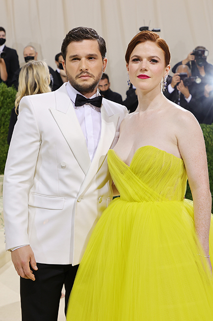 Met Gala 2021: Меган Фокс, Кит Харингтон и Роуз Лесли, Рита Ора и другие звезды на красной дорожке Met Gala 2021: Меган Фокс, Кит Харингтон и Роуз Лесли, Рита Ора и другие звезды на красной дорожке Красная дорожка