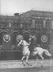 Фотобиография маршала победы Георгия Константиновича Жукова.