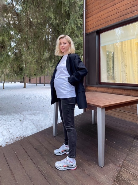 Юлианна Караулова о рождении ребенка, новых привычках и токсичных людях вокруг Юлианна Караулова о рождении ребенка, новых привычках и токсичных людях вокруг Звезды,Интервью