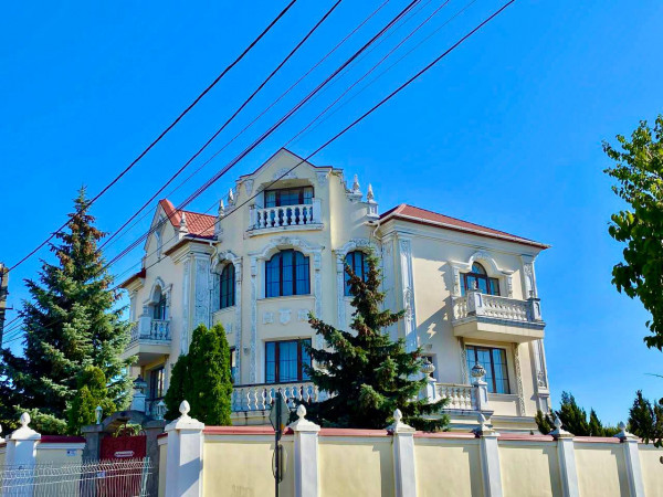 «С домиками на море – дорого». В Севастополе купить дом дороже, чем в Крыму