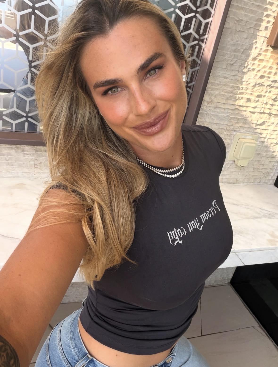 Намек сработал: первая ракетка мира Арина Соболенко выходит замуж за бразильского бизнесмена Намек сработал: первая ракетка мира Арина Соболенко выходит замуж за бразильского бизнесмена format-article,noindex,oakberry,компания,Арина Соболенко,георгиос франгулис,женская теннисная ассоциация (wta),игу швентек,Развлечения