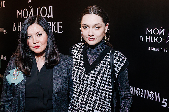 Полина Аскери, Саша Лусс, Елена Крыгина и другие гости премьеры фильма "Мой год в Нью-Йорке" Полина Аскери, Саша Лусс, Елена Крыгина и другие гости премьеры фильма "Мой год в Нью-Йорке" Светская жизнь