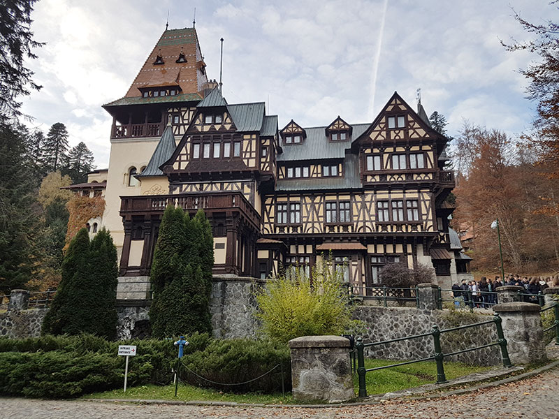 Синая. О Великолепных Замках, Которые Отнял Чаушеску И Монастыре, Построенном Спасенным Князем… автотуризм