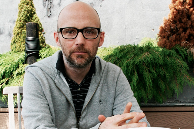 Моби встречался с Натали Портман. Но она об этом не знала Моби встречался с Натали Портман. Но она об этом не знала Звездные пары