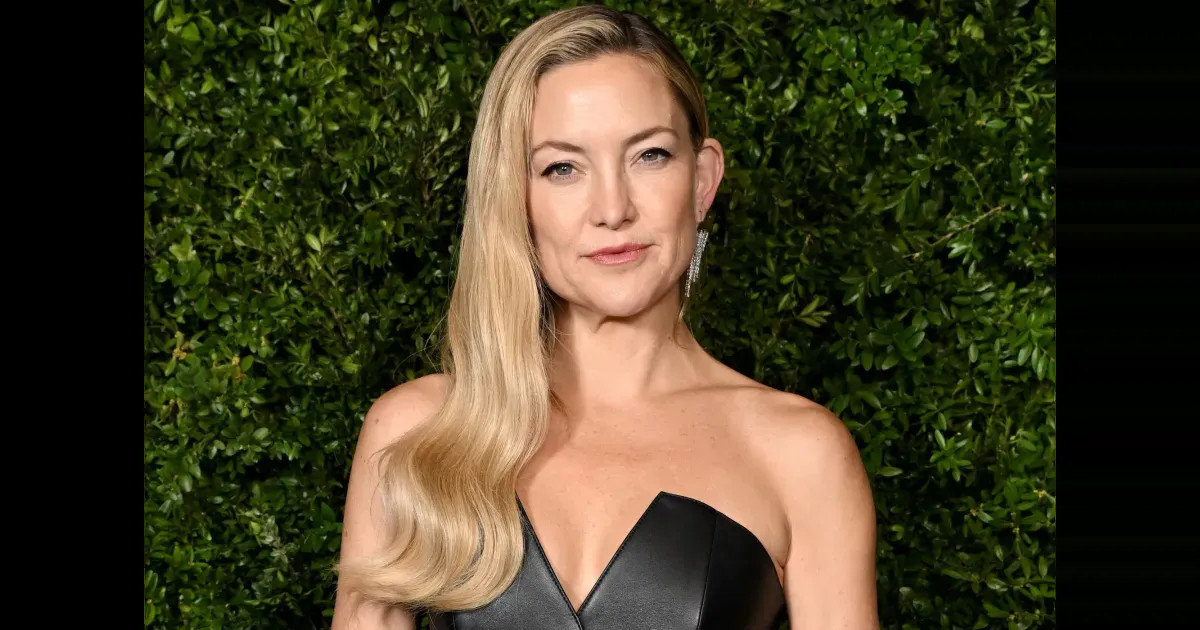 Кирстен Данст в "голом" платье, Кейт Хадсон, Лили Аллен и Мэгги Джилленхол посетили вечеринку Chanel