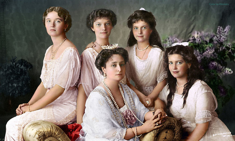 6. Царица Александра Федоровна с дочерьми, 1913 год время, россия, фотография, цвет