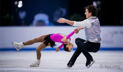 Российские пары заняли весь пьедестал почёта на ЧМ по фигурному катанию среди юниоров в Софии