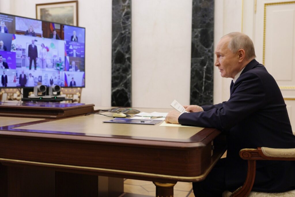 Путин поручил организовать вывозные рейсы с Ближнего Востока