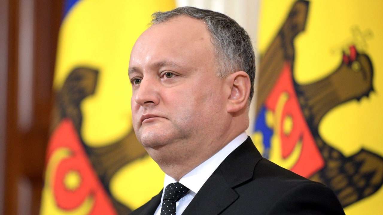 Задержанного экс-президента Молдавии Игоря Додона доставили к прокурору Происшествия