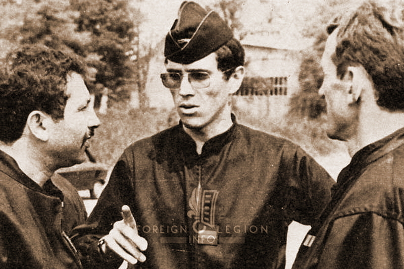 ​Лейтенант Кристиан Пруто (в центре) - «Залп Пруто»: легендарная операция снайперов | Warspot.ru