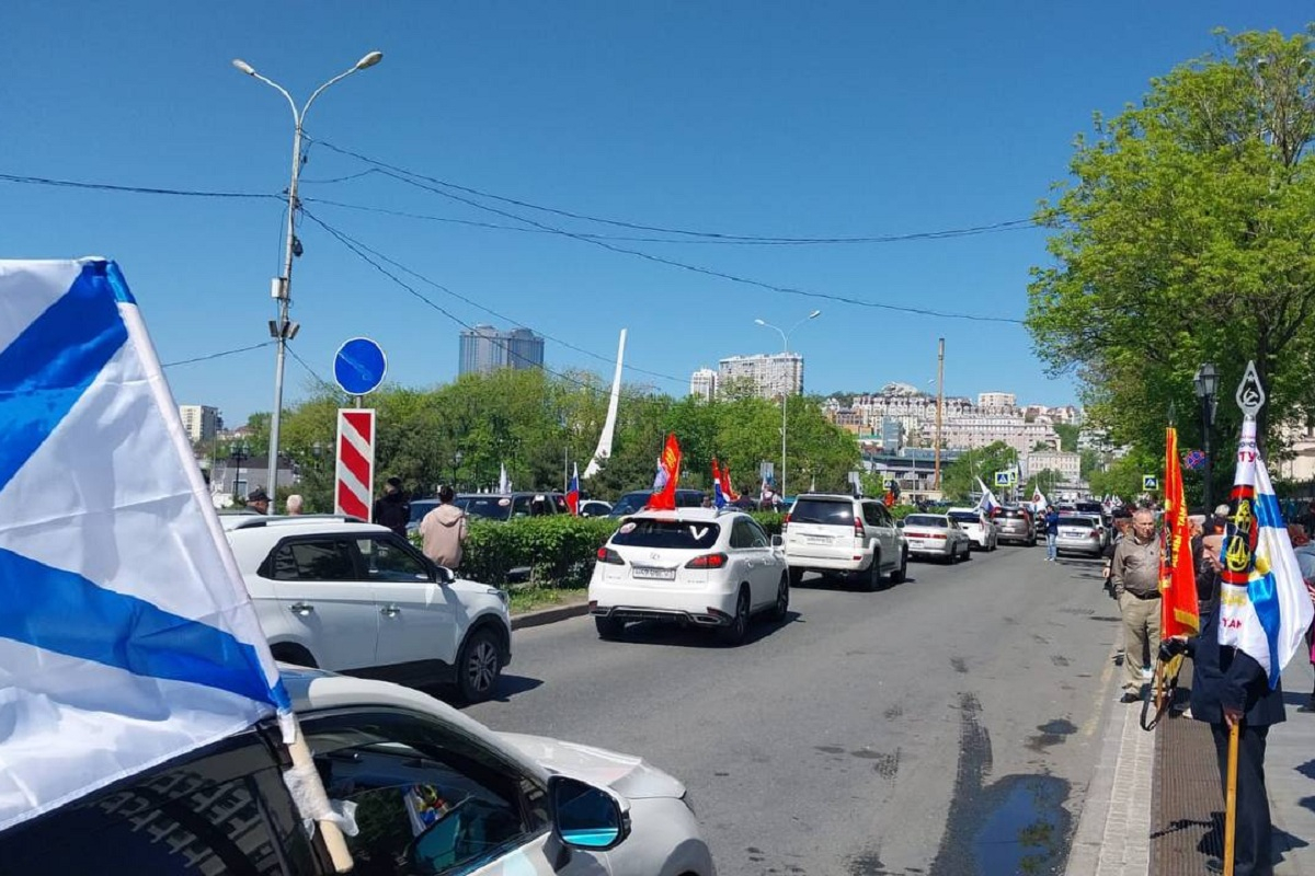 Во Владивостоке стартовал благотворительный автопробег в зону СВО