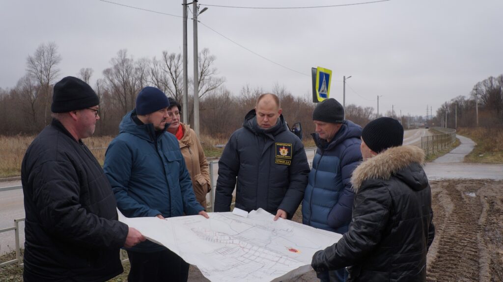 Министр ЖКХ Рязанской области осмотрел новый водопровод в Скопине