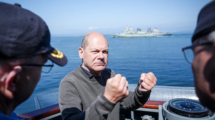 НЕМЕЦКИЙ СТРАХ: ШОЛЬЦ ПРИДУМАЛ, КАК БОРОТЬСЯ С РУССКИМИ