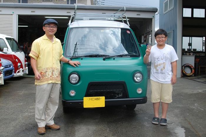 Японец уаз. УАЗ Буханка в Японии. Subaru Sambar Буханка. УАЗ Буханка в Японии тюнинг. УАЗ Буханка японцы.