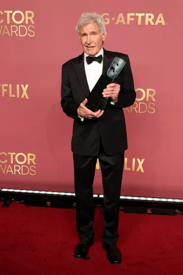 Ирина Шейк, Деми Мур, Юрий Колокольников, Тимоти Шаламе, Кирстен Данст посетили премию Гильдии киноактёров США Images, Джесси, новом, после, которая, награду, Данст, Лучшая, ЛосАнджелесе, ШварценеггерКлэр, ДэйнсМинди, КалингКристен, БеллДав, КамеронИтан, ГотОдесса, ХоукКоннор, СторриДжереми, РеннерДжесси, БаклиНоа, женой