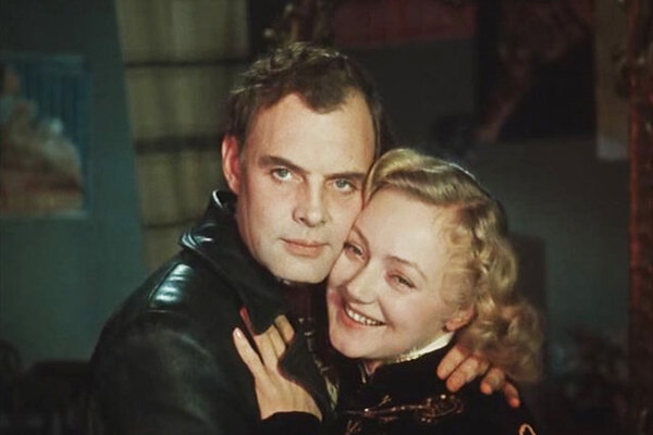 Жена Павла Кадочникова запрещала ему общаться с внебрачным сыном Жена Павла Кадочникова запрещала ему общаться с внебрачным сыном