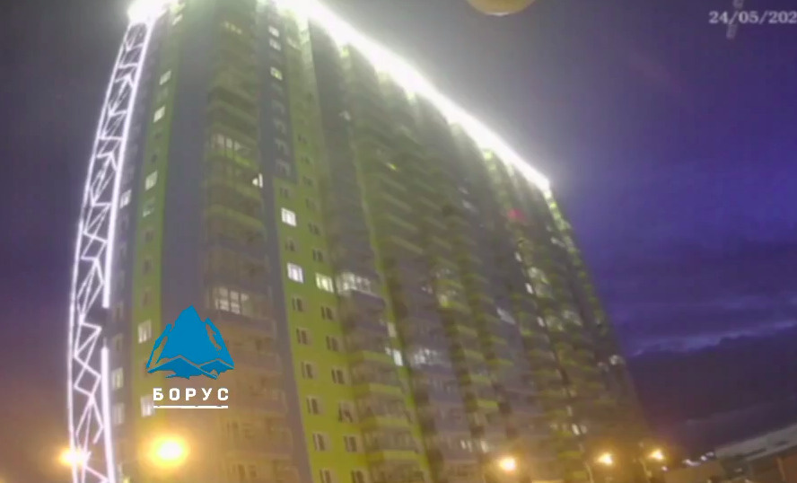 Стали известны подробности падения женщины с 23 этажа в Красноярске
