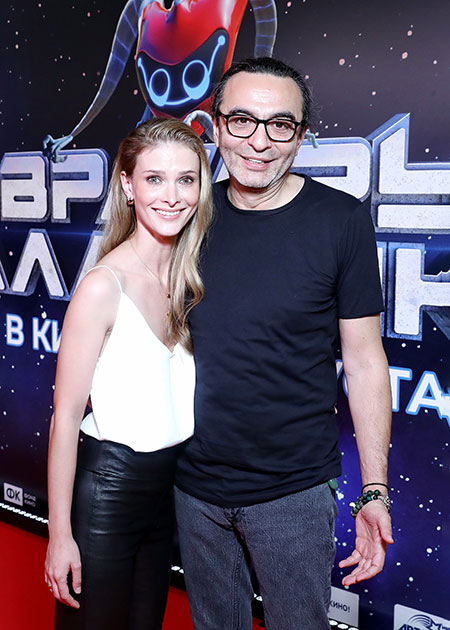 Александр Петров и Стася Милославская, Джаник Файзиев и Светлана Иванова и другие на премьере фильма "Вратарь галактики" Александр Петров и Стася Милославская, Джаник Файзиев и Светлана Иванова и другие на премьере фильма "Вратарь галактики" Звезды,Красная дорожка