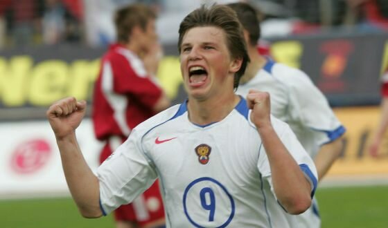 Пять знаменитостей, у которых корона потолок царапает Пять знаменитостей, у которых корона потолок царапает