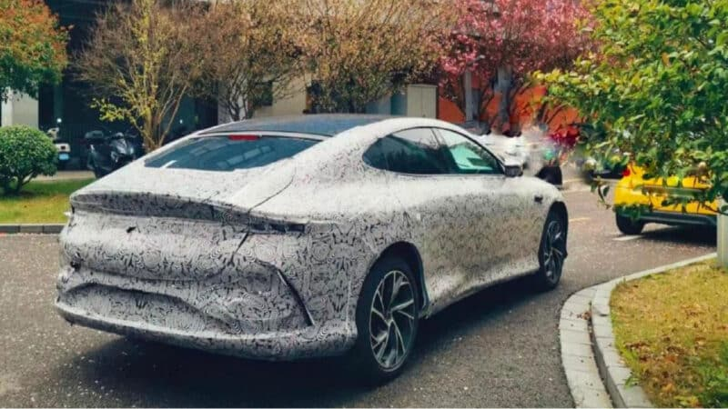 IM L5 EV от SAIC и Alibaba замечен в Китае во время дорожных испытаний