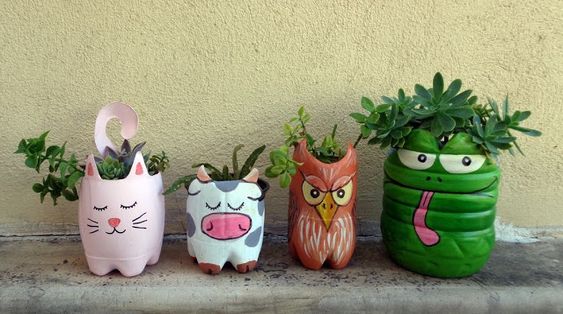 Веселые горшки из пластиковых бутылок: 33 идеи и их воплощение Веселые горшки из пластиковых бутылок: 33 идеи и их воплощение для дома и дачи,новая жизнь старых вещей