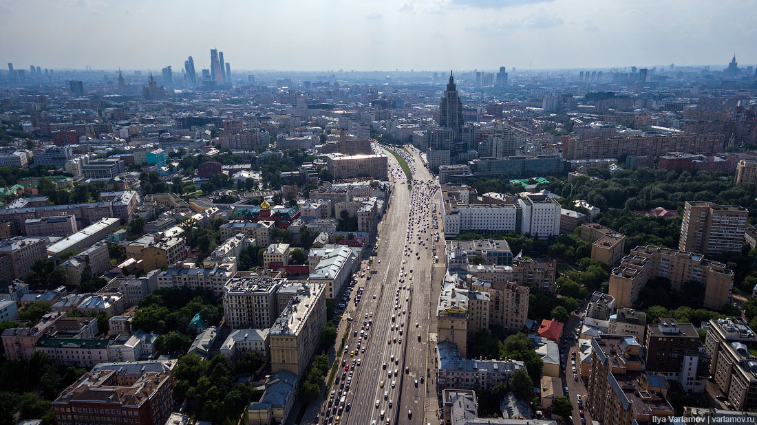 Полет над Москвой