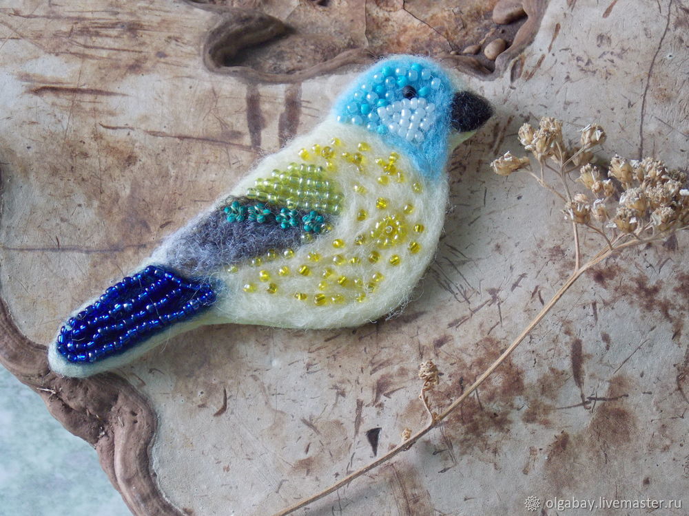 Делаем брошь «Синичка» из войлока и бисера Делаем брошь «Синичка» из войлока и бисера валяем брошь