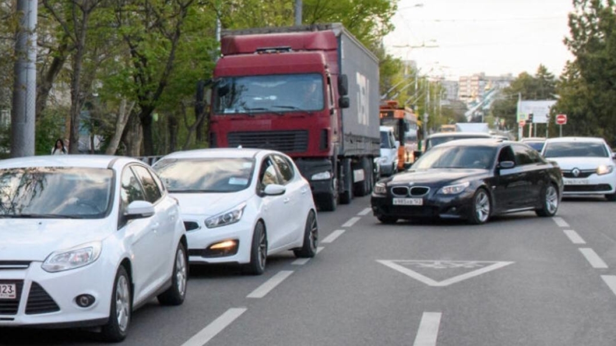 Наземка и канатная дорога:  транспортные проблемы Краснодара продолжат решать