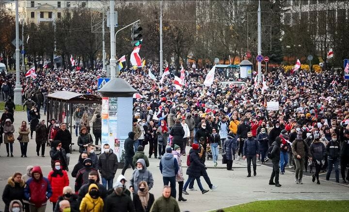 Самое впечатляющее фото с марша 1 ноября, которое мне удалось найти