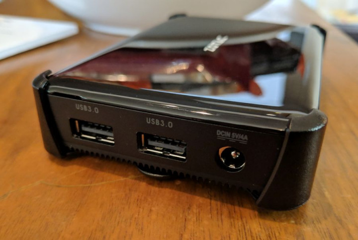 Zotac Pico PI470 – полноценный ПК размером со смартфон новости