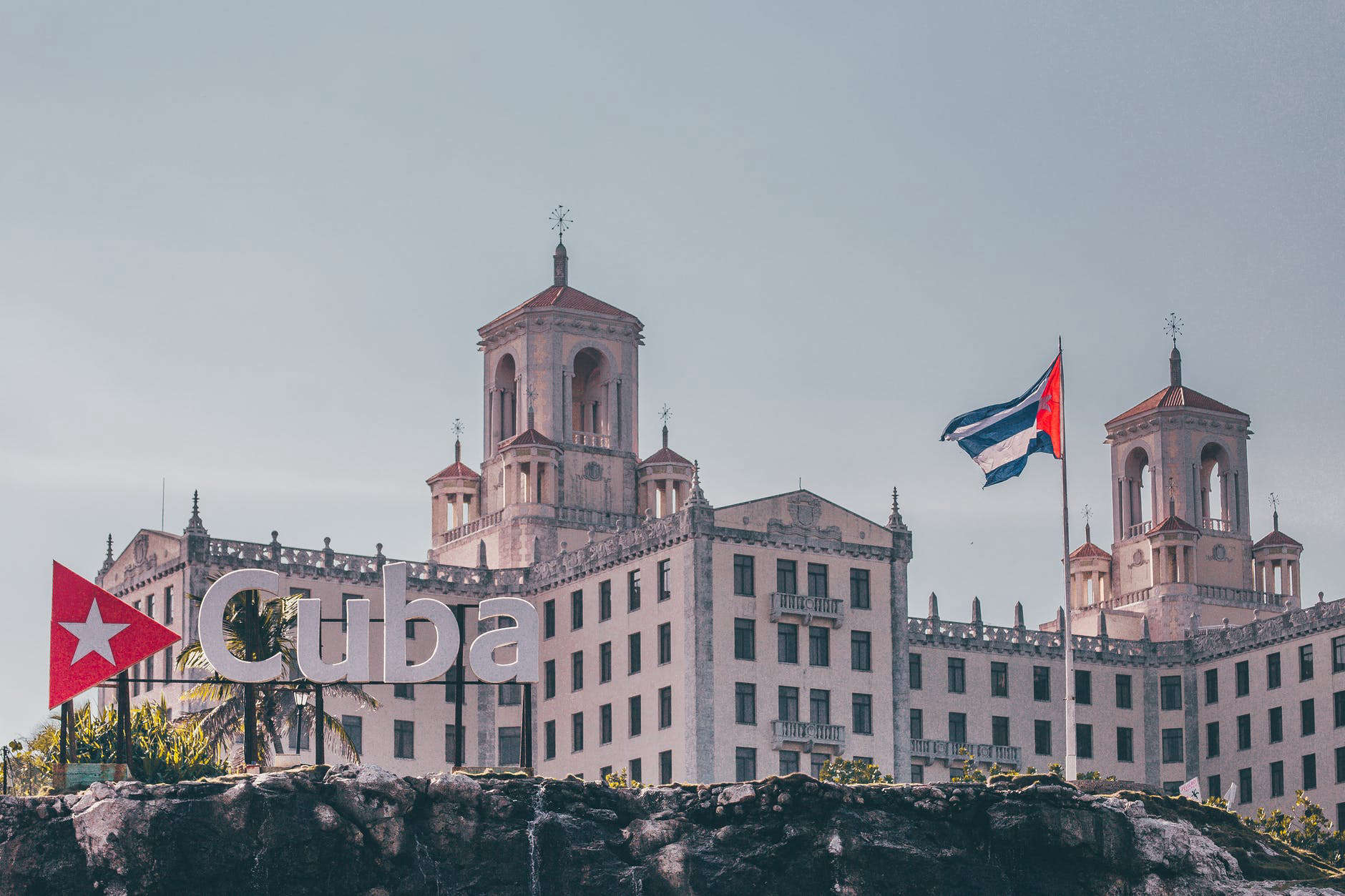 Экс-глава МИД Кубы Рикардо Аларкон де Кесада умер в Гаване Происшествия