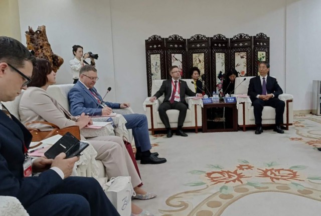 Делегация Могилевской области находится с официальным визитом в Китайской Народной Республике.