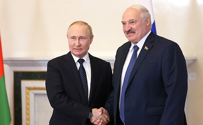 Лукашенко назвал Путина истинным лидером великой державы