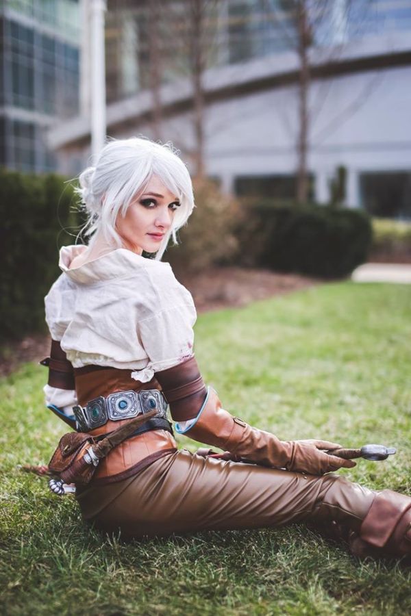 Zwergin Bruste Cosplay Doppelter