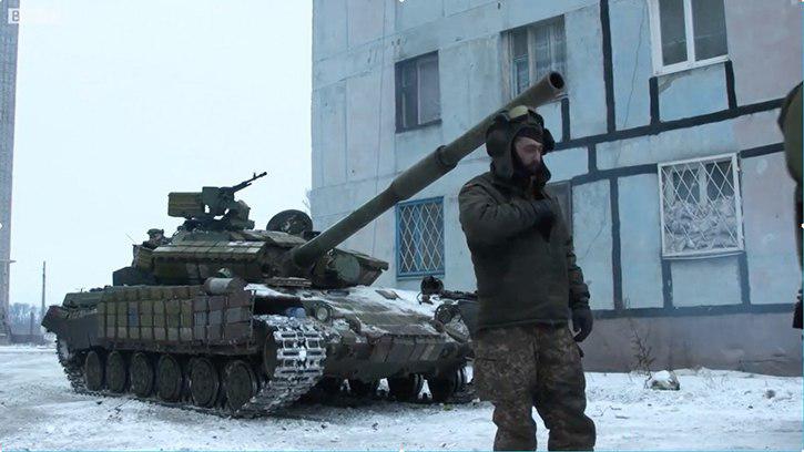 Украинские танкисты по неосторожности сожгли танк