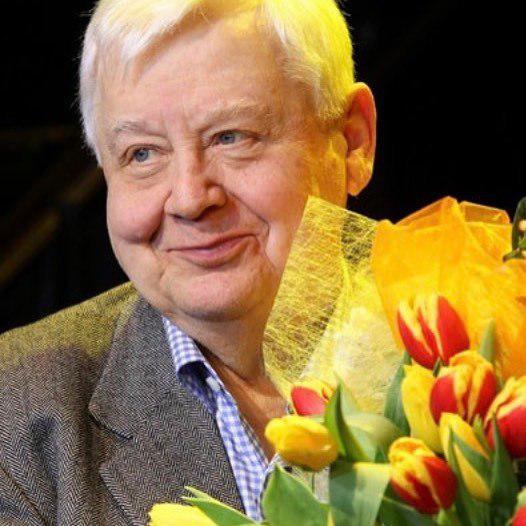 Максим Галкин: "Как-то все мы надеялись, что выкарабкается" Максим Галкин: "Как-то все мы надеялись, что выкарабкается"