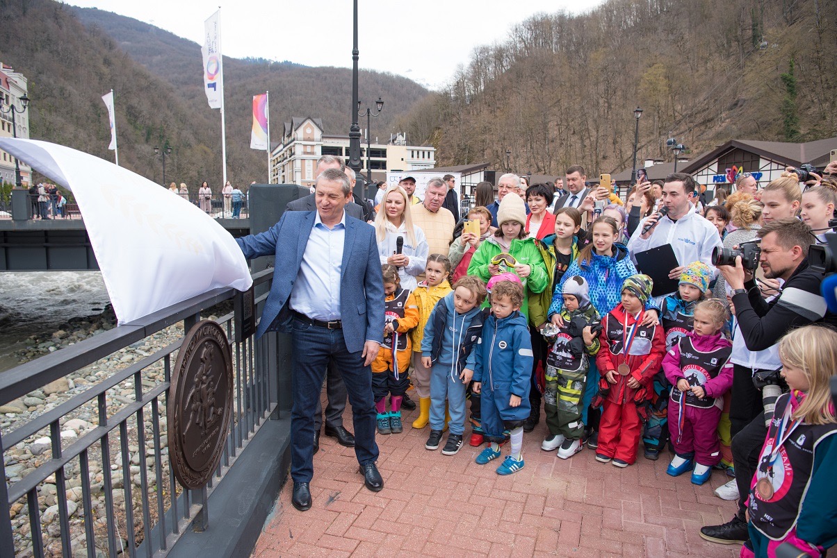 На курорте «Роза Хутор» открыта Аллея славы в честь великих спортсменов-олимпийцев Общество