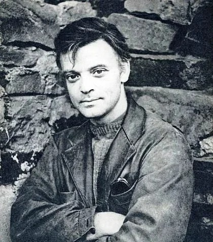 Жизнь до славы: архивные фотографии любимых актеров Жизнь до славы: архивные фотографии любимых актеров Звезды