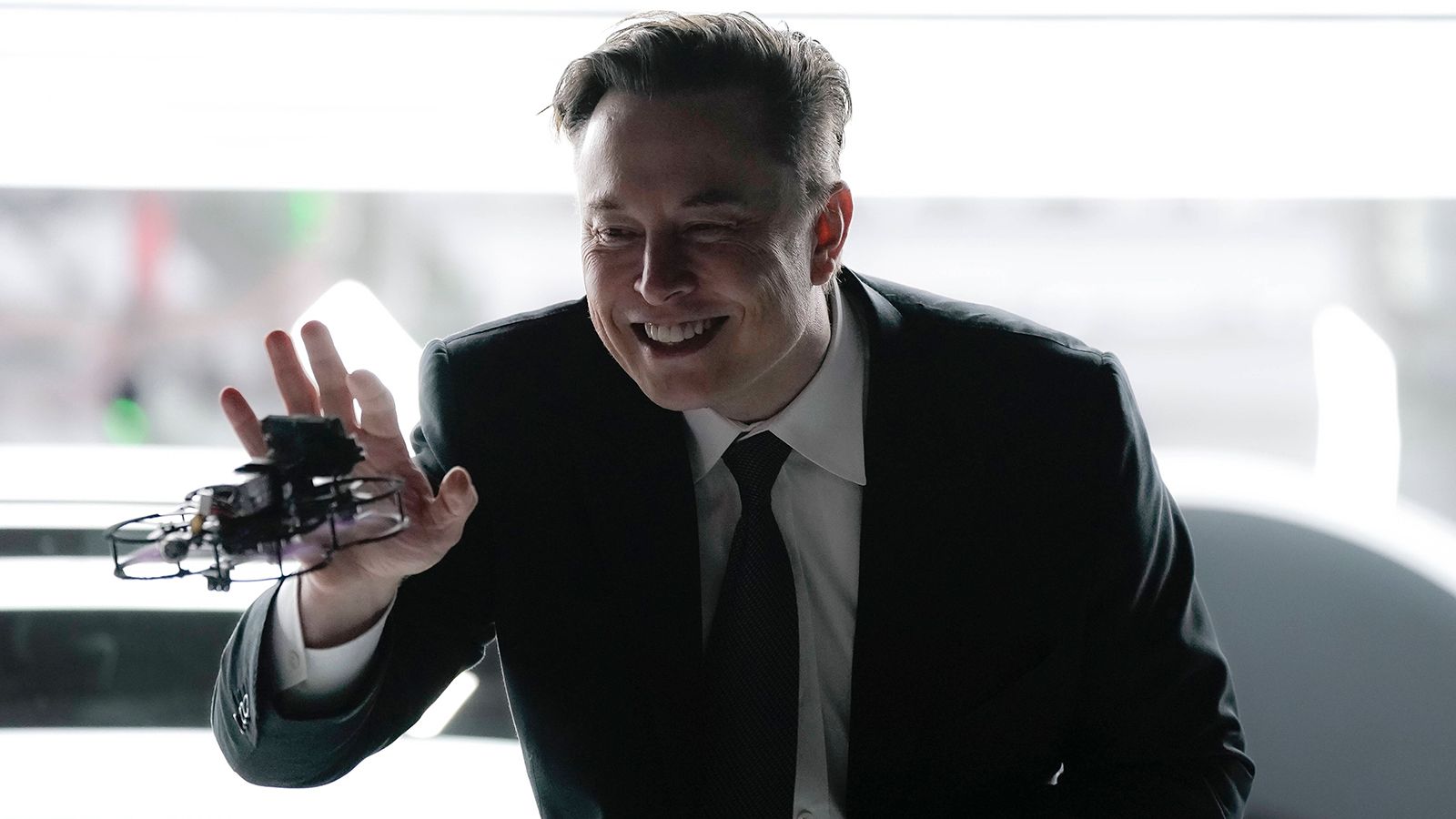 Bloomberg: компания Twitter начала увольнять сотрудников после покупки Илоном Маском