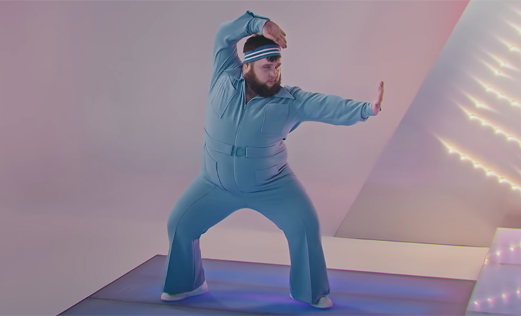 Прославившийся на всю страну танцор из клипа Little Big Дмитрий Красилов едет на "Евровидение-2020"